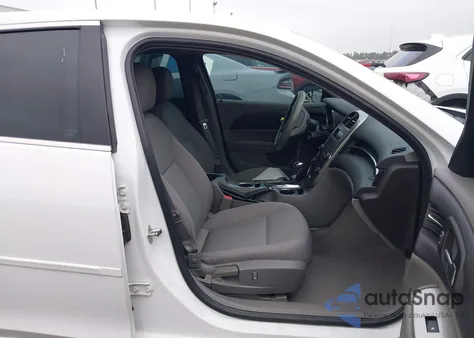 2015 Chevrolet Malibu Ls z USA, uszkodzony, nr VIN 1G11B5SL3FF207905